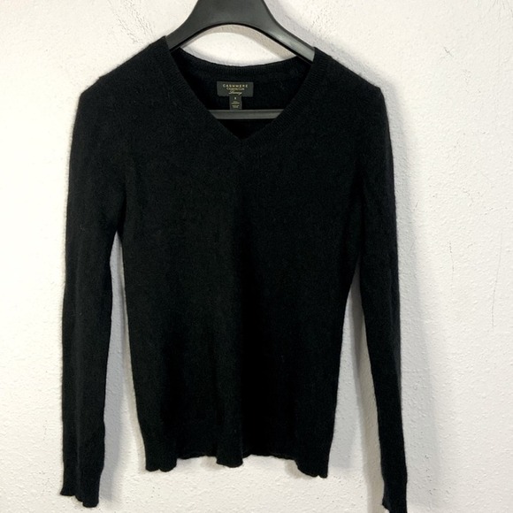 Charter Club Sweaters - Charter Club Luxury Women Black 100% Cashmere V-neck Sweater Size S